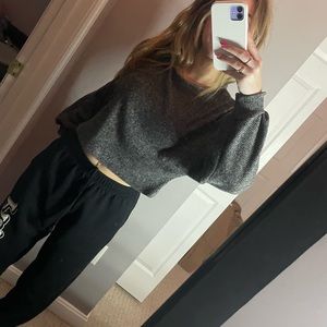 Grey cropped sweater